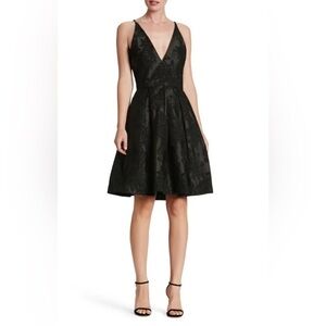 DRESS THE POPULATION COLLETTE FIT & FLARE BLACK  DRESS sz small $282